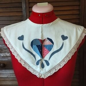 Appliqued Heart Collar